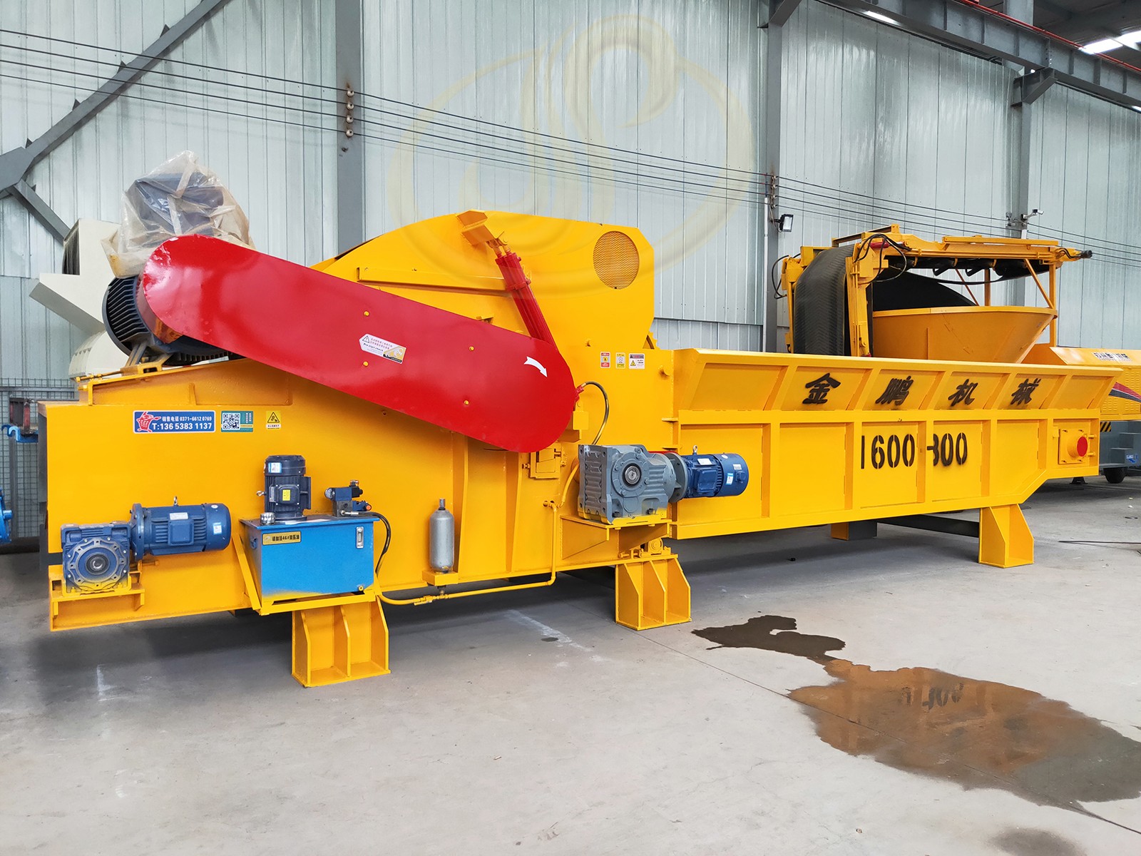 郑州金鹏移动式树枝破碎机在林区怎么用