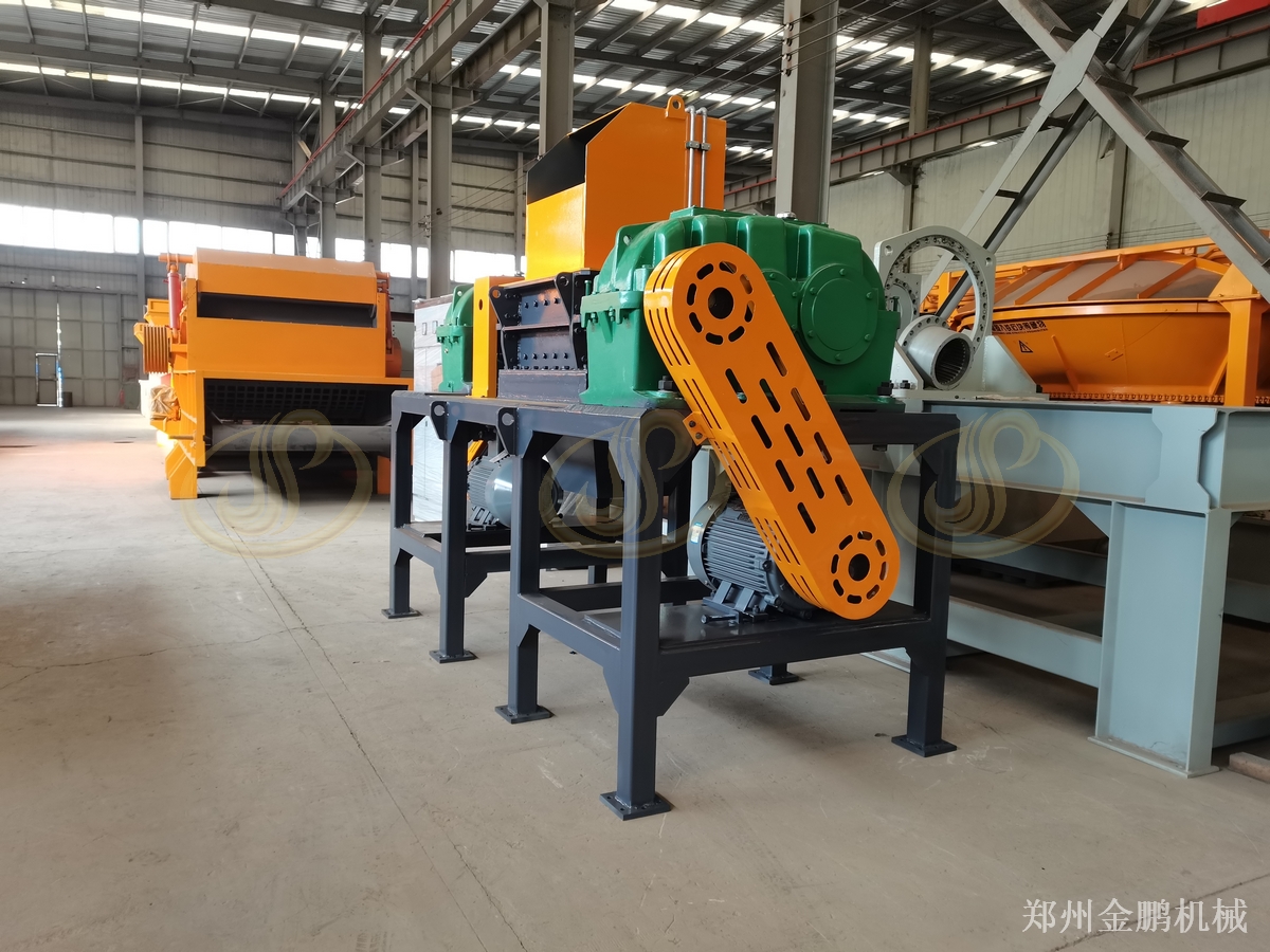 郑州金鹏废纸撕碎机设备在造纸厂废料粗破中的应用